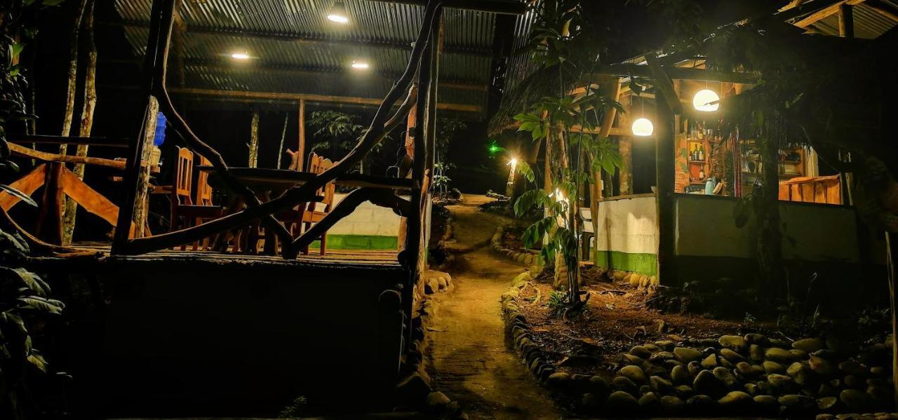 Hotel Jungle Roots Tena Exteriér fotografie